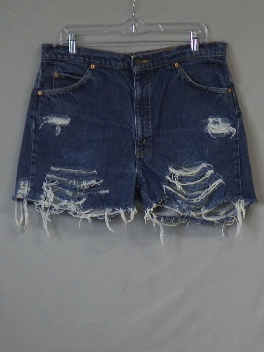 Vintage Levi 505 Regular fit Cut Off Shorts